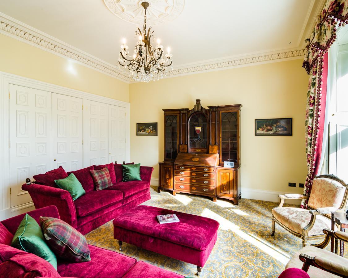 Crossbasket Castle Hotel & Restaurant High Blantyre Dış mekan fotoğraf